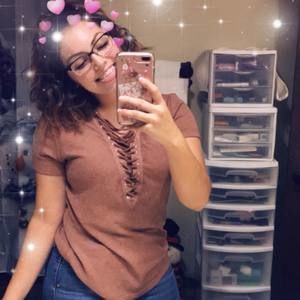 Meet your Posher, Kayla